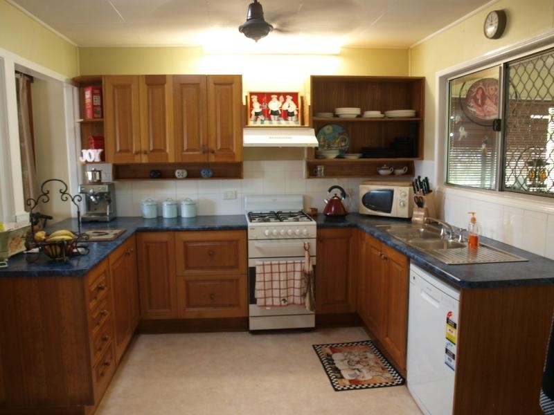 37 Pears Street, Emu Park QLD 4710