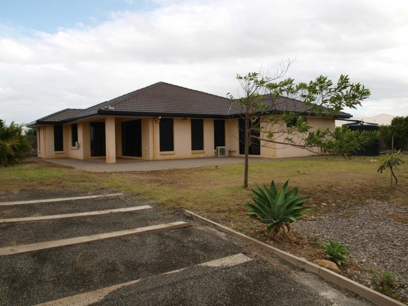 54 Amalfi Drive, Zilzie Bay, Zilzie QLD 4710