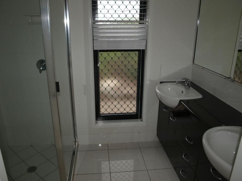 54 Amalfi Drive, Zilzie Bay, Zilzie QLD 4710