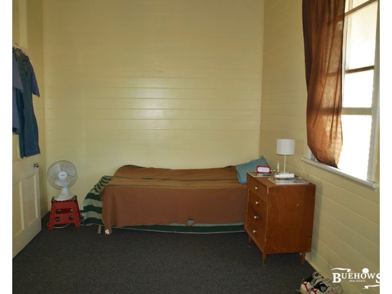 17 Nobbs Street, Berserker QLD 4701