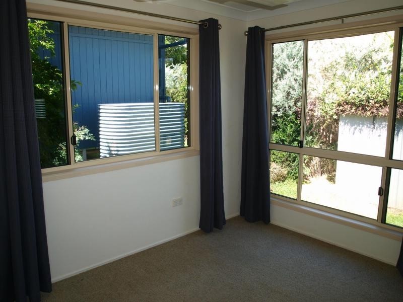 6 Albemarle Street, Emu Park QLD 4710