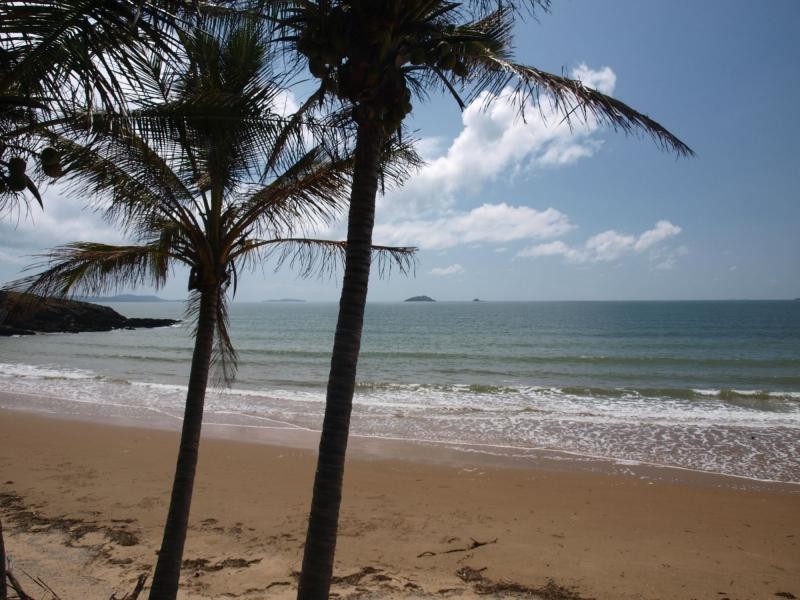 6 Albemarle Street, Emu Park QLD 4710