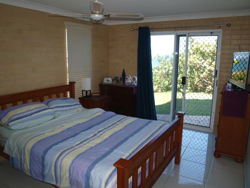 Unit 1/1 Haliotis Avenue, Zilzie, Emu Park QLD 4710
