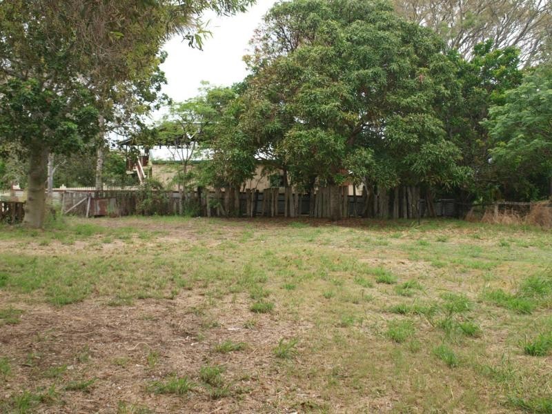 30 Roden Street, Keppel Sands QLD 4702