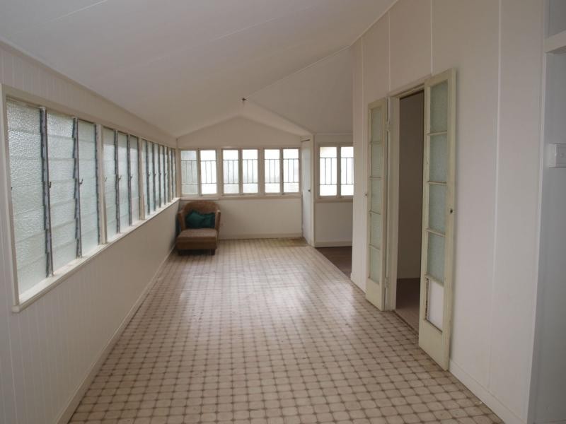 30 Roden Street, Keppel Sands QLD 4702