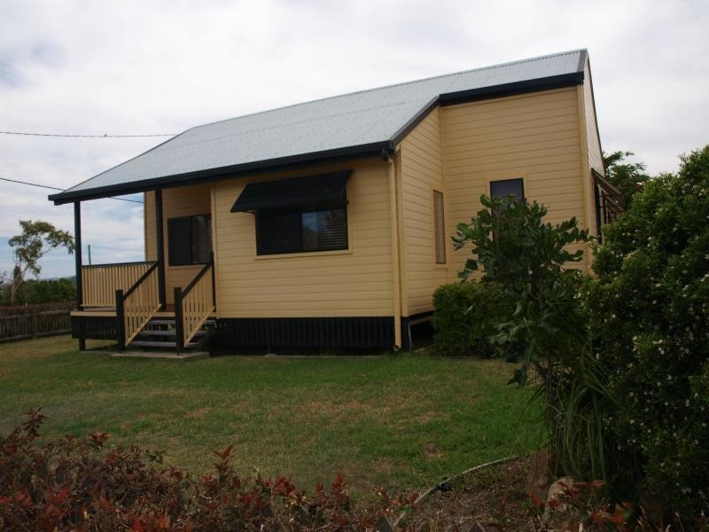 12 Hartley Street, Emu Park QLD 4710