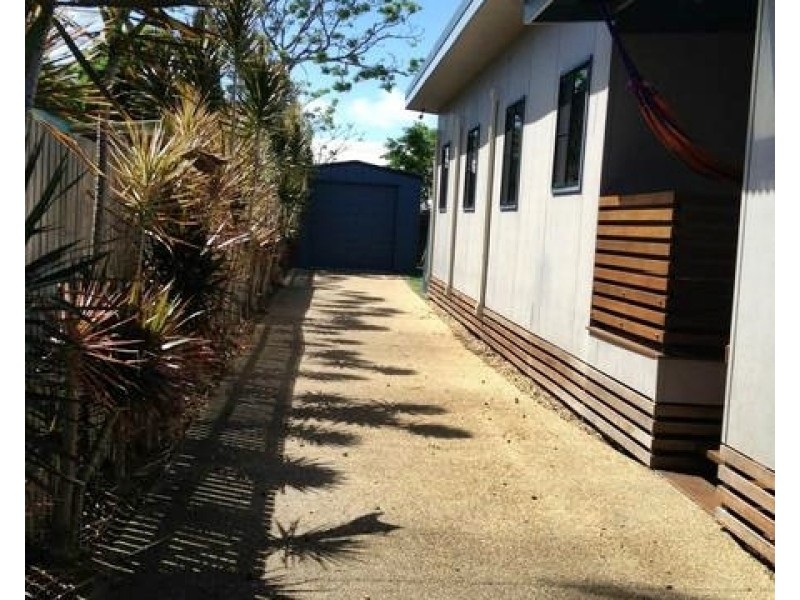 11 Dingwall Street, Keppel Sands QLD 4702