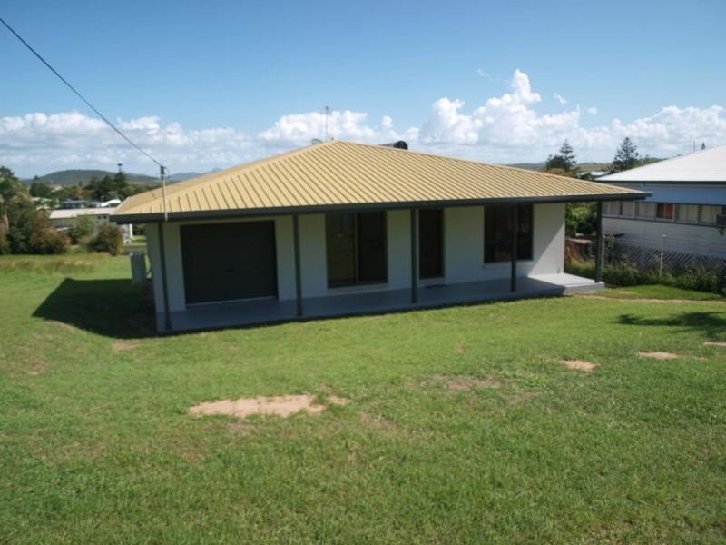 16 William Street, Emu Park QLD 4710