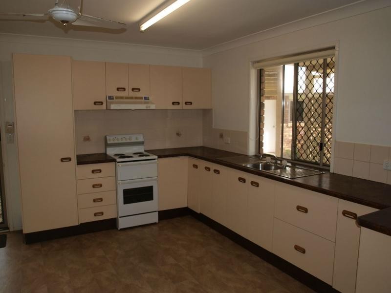 Unit 3/25-27 Richard Street, Emu Park QLD 4710