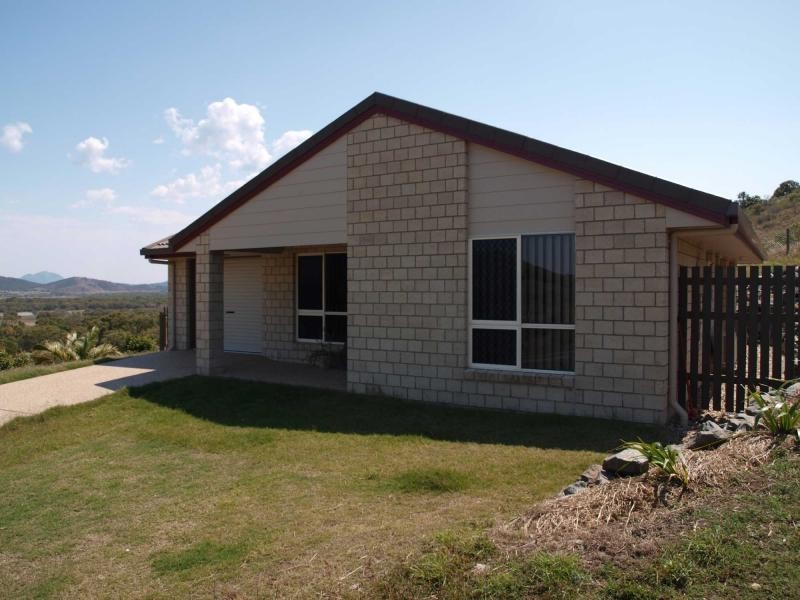 1 Haven Road, Emu Park QLD 4710