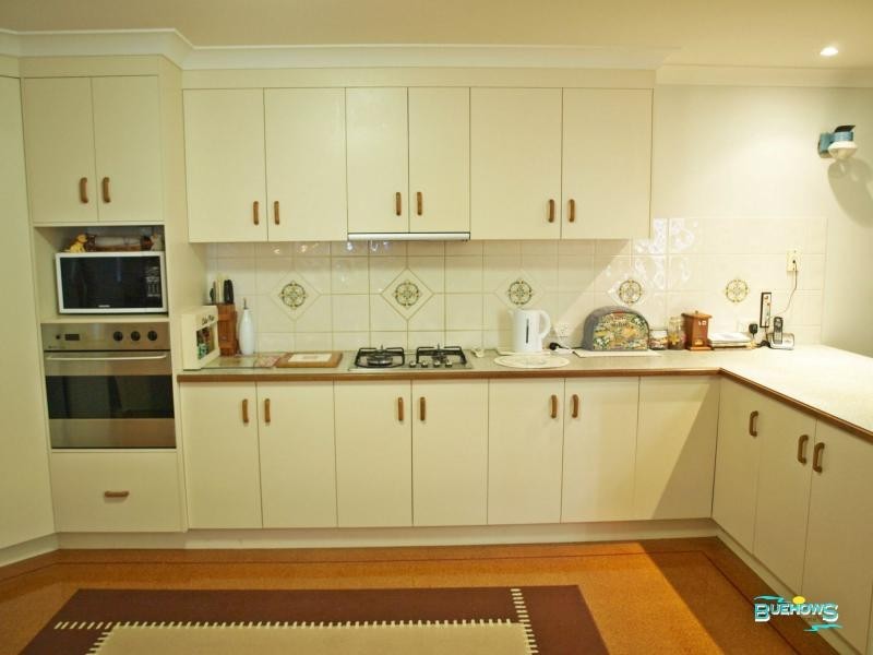 36 Thomas Street, Emu Park QLD 4710