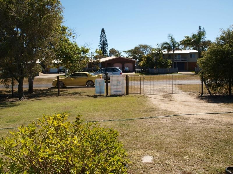 20 Crane Street, Emu Park QLD 4710