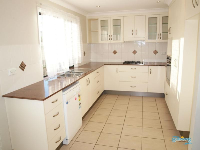 Unit 2/62-64 Hewitt Street, Emu Park QLD 4710