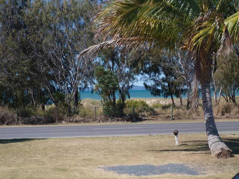 860 Scenic Highway, Kinka Beach QLD 4703