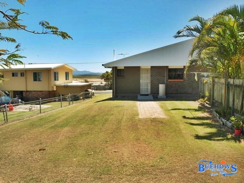 2/59 Hewitt Street, Emu Park QLD 4710