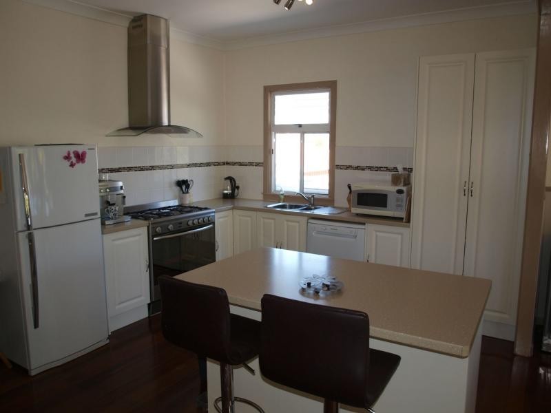 40 Richard Street, Emu Park QLD 4710