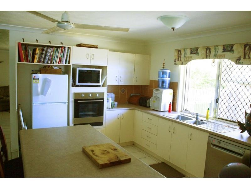 32 Larnach Street, Zilzie, Emu Park QLD 4710