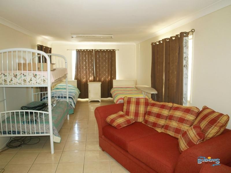 120 Schofield Parade, Keppel Sands QLD 4702