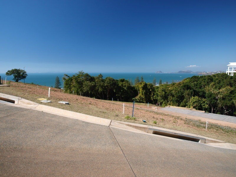 1/18 Gus Moore Street, Yeppoon QLD 4703