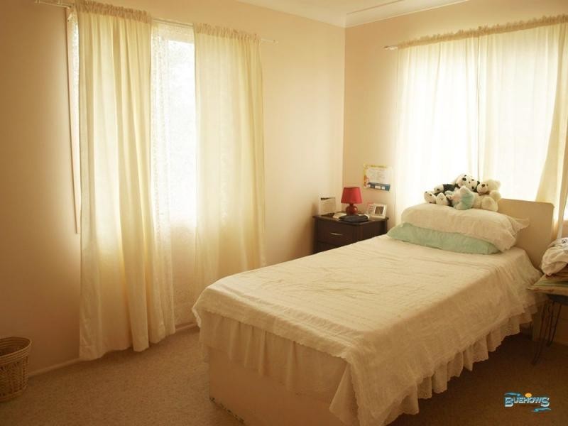 33 Oak Street, Emu Park QLD 4710
