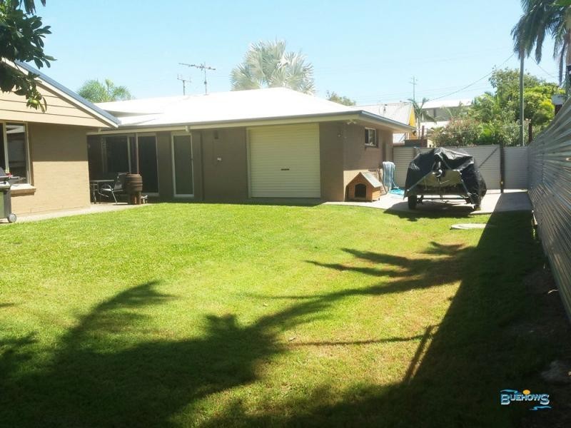 6 Thomas Street, Emu Park QLD 4710