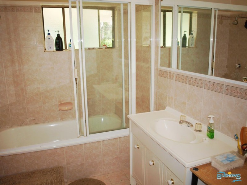 9 Clinton Road, Cawarral QLD 4702