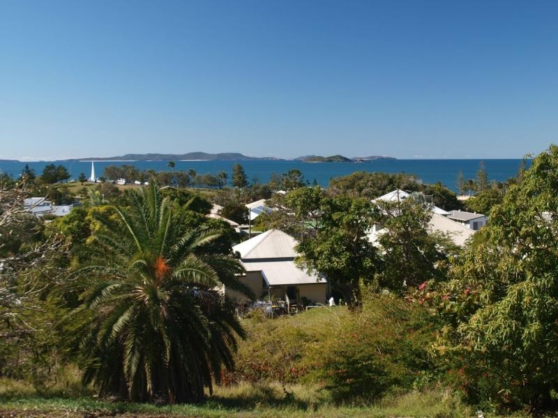 15-17 Bright Street, Emu Park QLD 4710