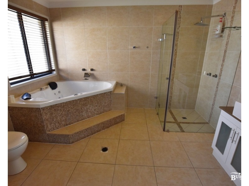 4 Claude Street, Zilzie QLD 4710