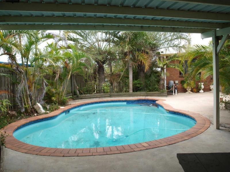 10 Crane Street, Emu Park QLD 4710