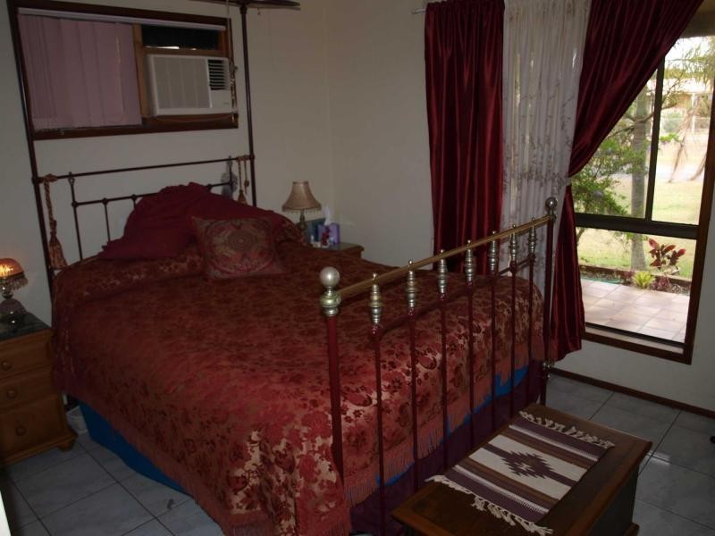 10 Crane Street, Emu Park QLD 4710