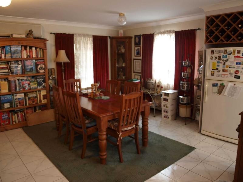 10 Crane Street, Emu Park QLD 4710