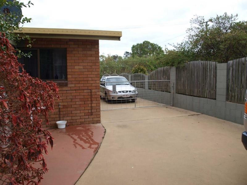 10 Crane Street, Emu Park QLD 4710