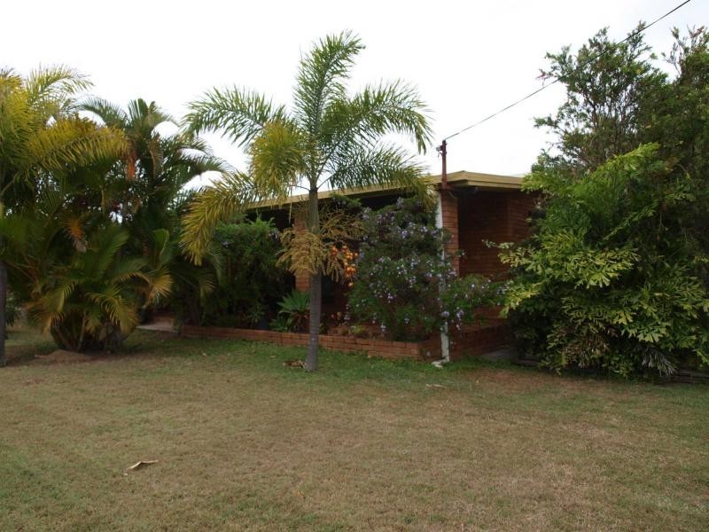 10 Crane Street, Emu Park QLD 4710