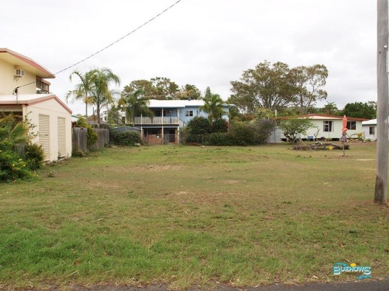 24 Coolwaters Esplanade, Kinka Beach QLD 4703