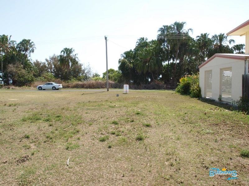 24 Coolwaters Esplanade, Kinka Beach QLD 4703