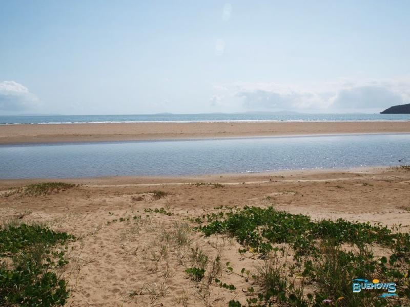 24 Coolwaters Esplanade, Kinka Beach QLD 4703