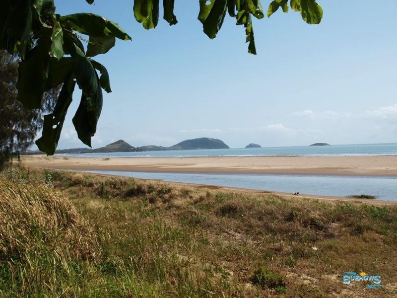 24 Coolwaters Esplanade, Kinka Beach QLD 4703