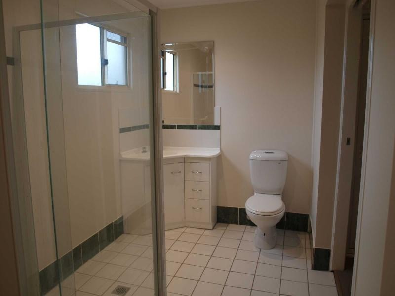 56 Rayner Road, Alton Downs QLD 4702