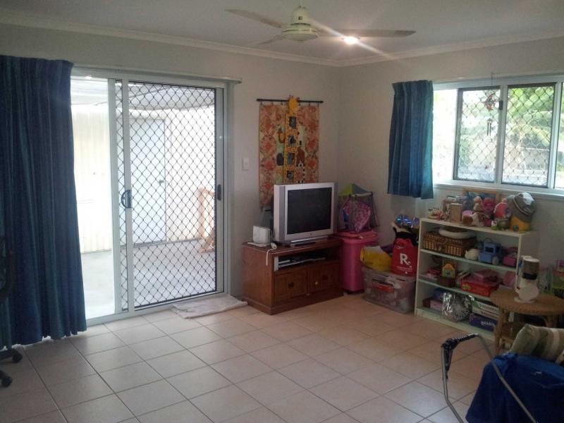 13 Horrie Twiner Street, Keppel Sands QLD 4702