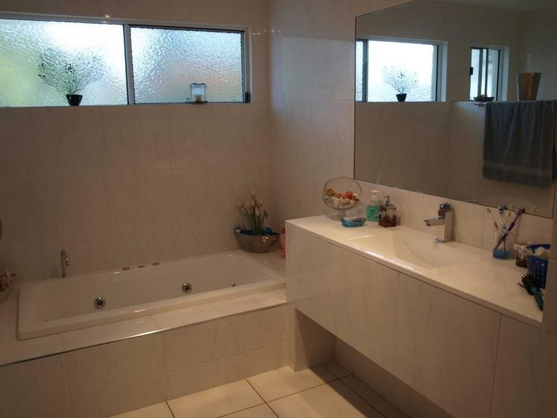 69 Rockhampton Road, Yeppoon QLD 4703