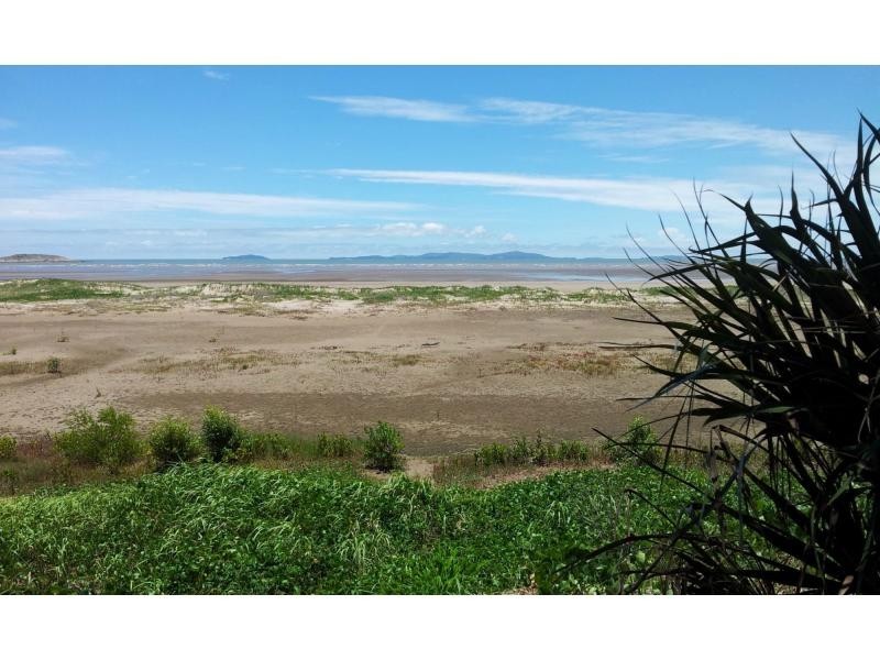 862 Scenic Highway, Kinka Beach, Yeppoon QLD 4703