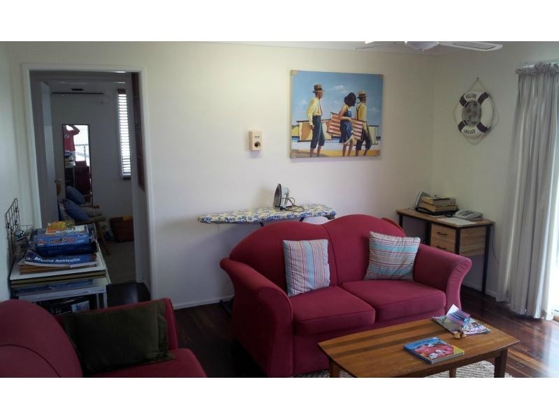 10 Arthur Street, Zilzie, Emu Park QLD 4710