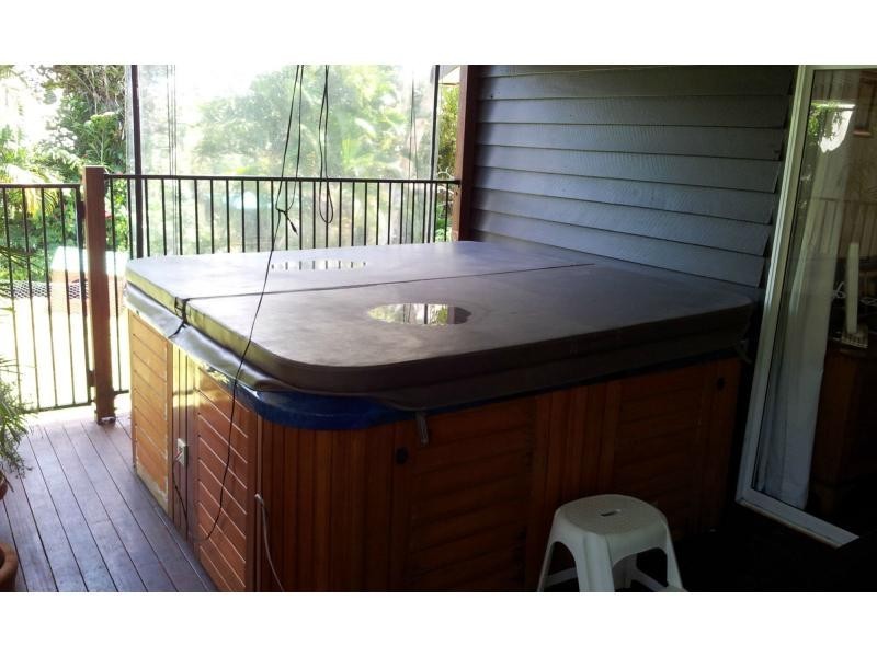 16 Hutton Street, Yeppoon QLD 4703