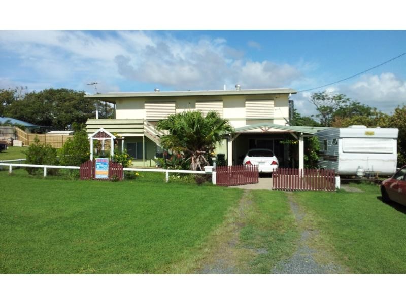 16 Arthur Street, Emu Park QLD 4710