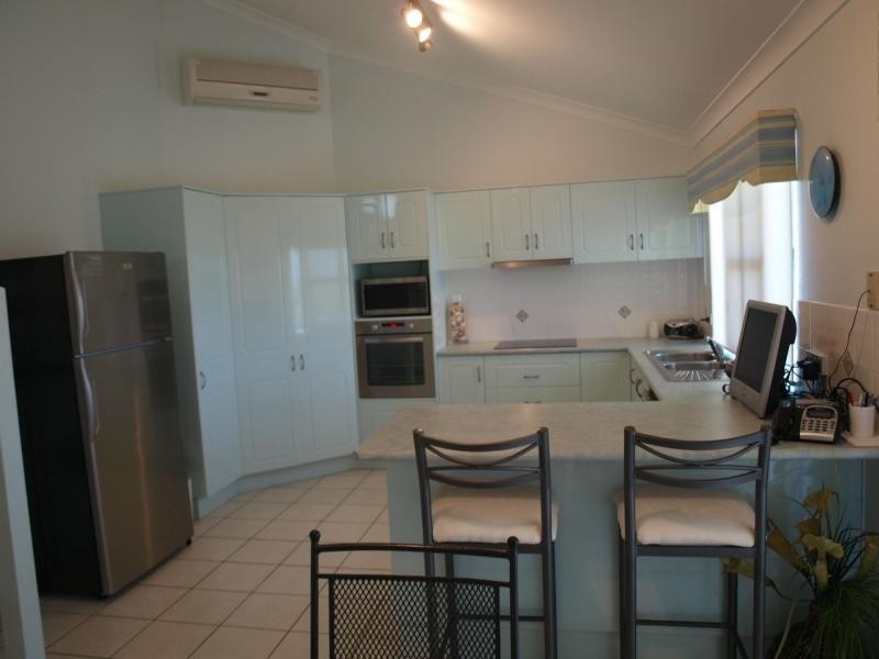 14 Thomas Street, Emu Park QLD 4710