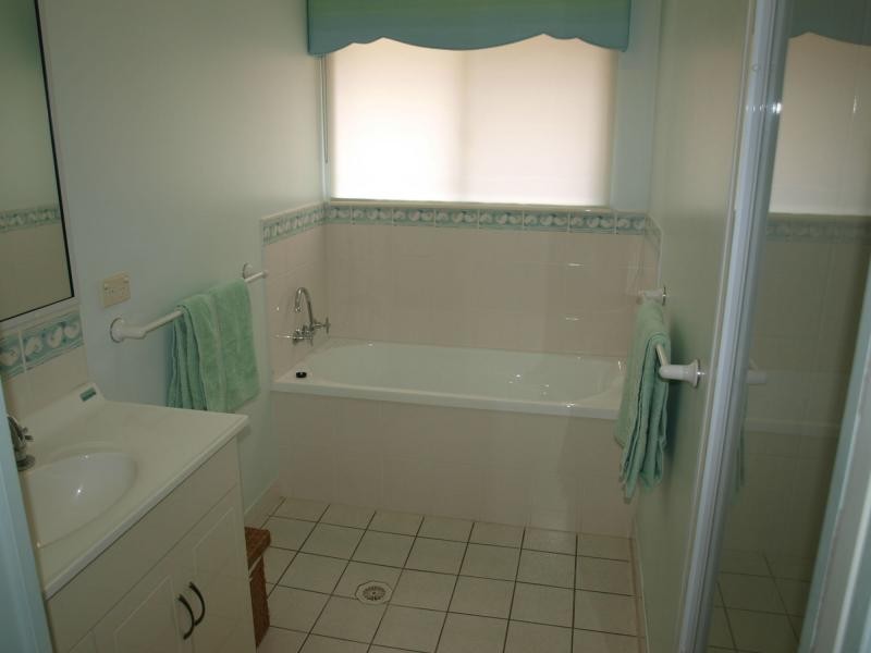 14 Thomas Street, Emu Park QLD 4710