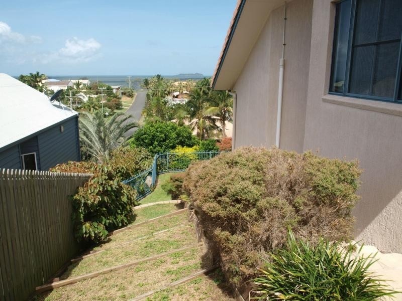 14 Thomas Street, Emu Park QLD 4710
