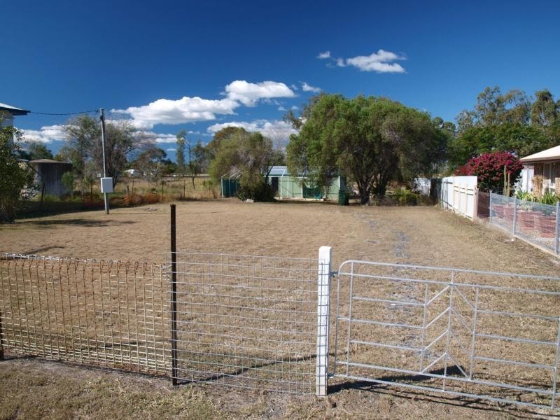 38 Edith Street, Port Curtis, Rockhampton City QLD 4700