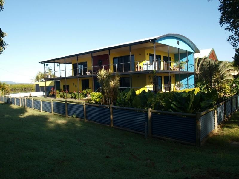 142 Schofield Parade, Keppel Sands QLD 4702