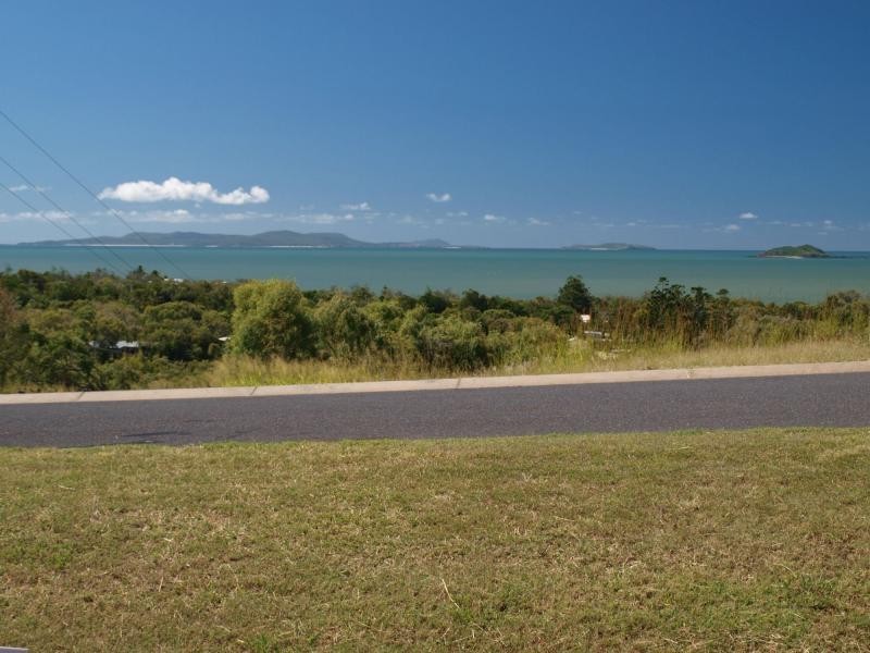 10 Vernon Street, Emu Park QLD 4710